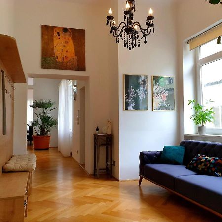Sunny And Spacious Apartment Near City Centre Vídeň Exteriér fotografie