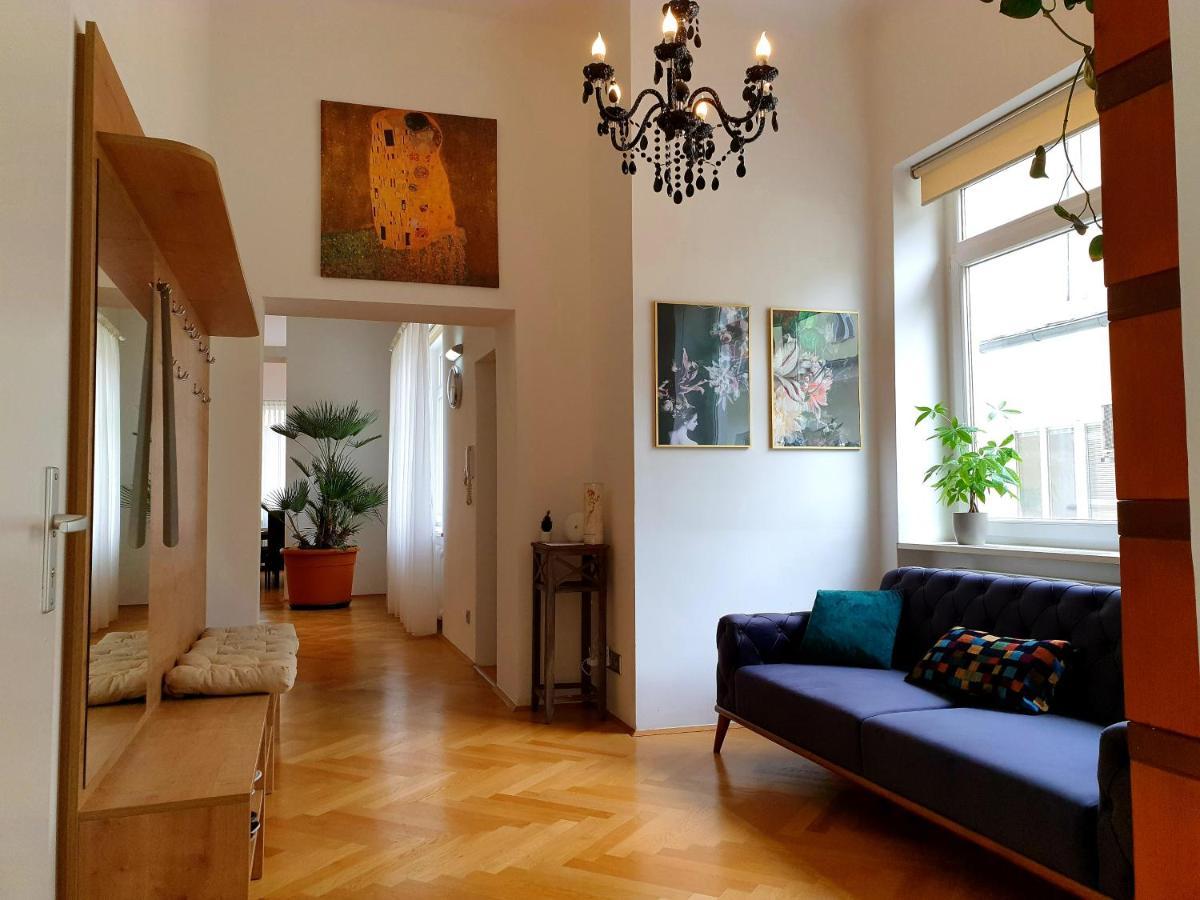 Sunny And Spacious Apartment Near City Centre Vídeň Exteriér fotografie